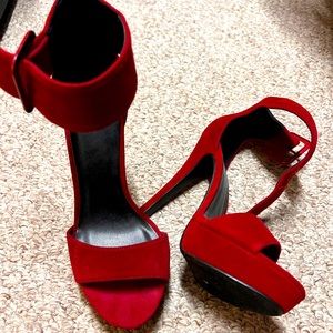 Sexy red heels!!!